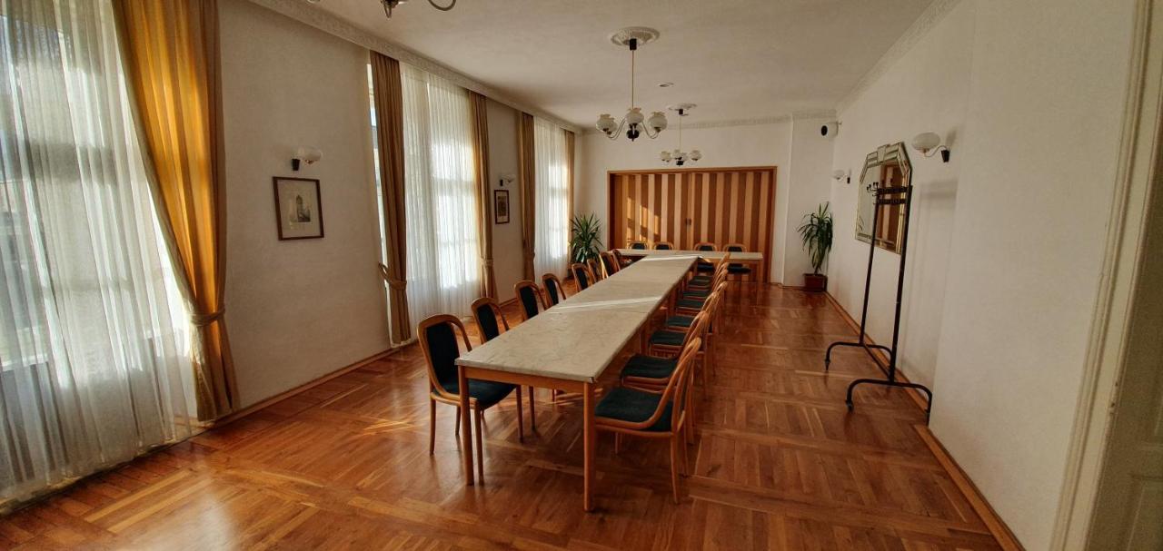 Hotel "Stadt Koethen" Экстерьер фото